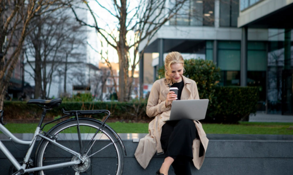 How Modern Lifestyle Trends Are Changing the Way We Live and Work