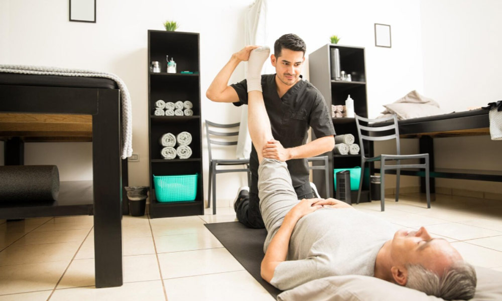 When Pain Stays, Movement Matters: How Chiropractic Care Can Fit a Broader Recovery Plan